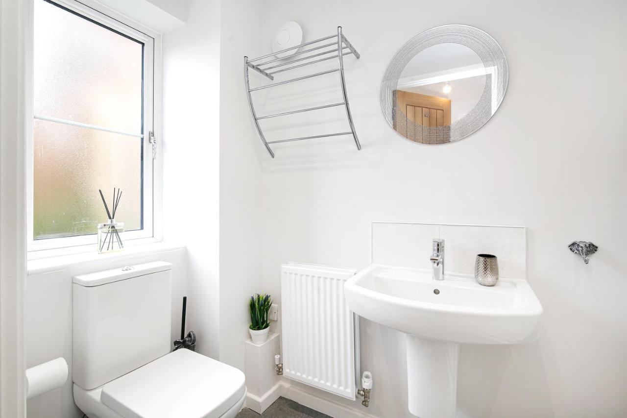 Host & - Captain's Retreat Holiday home Whitby